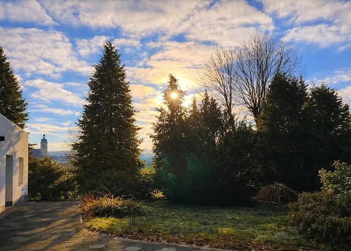 Haus Der Alten Baeume - Retreathaus Nyaraló Hillesheim